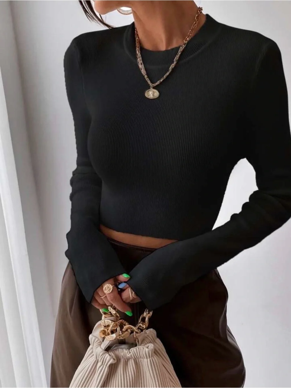 Ribbed Long-Sleeve Crop Top - Black - Picture 1 of 4